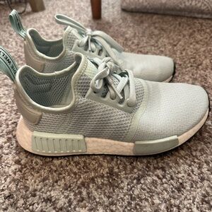 Adidas NMD R1 Sneakers
